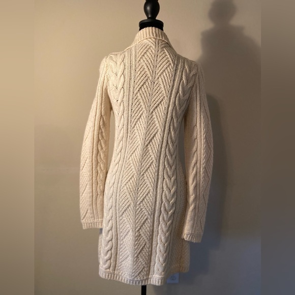 Ralph Lauren 63% Wool Coat, size XS - Picture 3 of 10